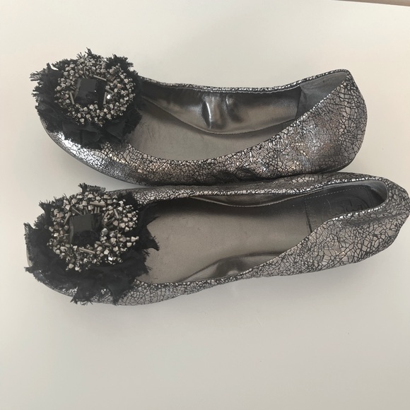 Tory Burch Shoes - Picture 1 of 4